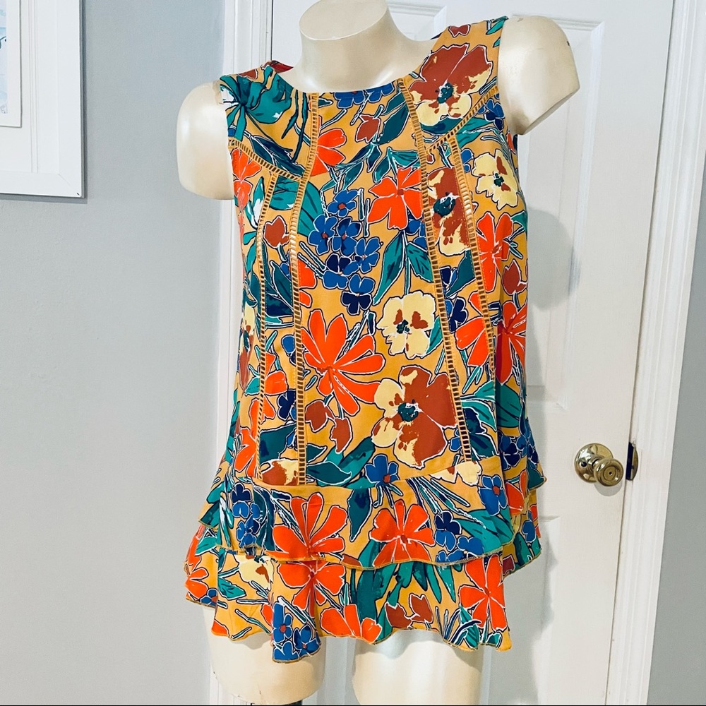 Studio Petite JPR Cute Floral Tropical Vibe Sleeveless Blouse